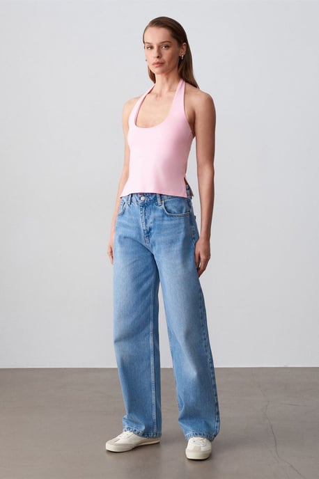 Halterneck Cut-Out Slim Fit Blouse - Image 4