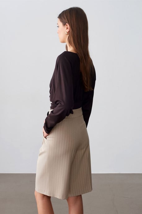 Hoge Taille Gestreepte Tailored Shorts Met Riem - Image 2
