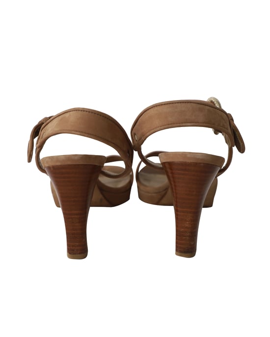 Stuart Weitzman Open-Toe Strappy Blokhakken in Bruin Suède - Image 4