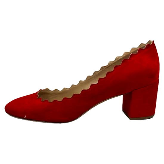 Chloé Lauren Scallop Blokhak Pumps in Rood Suède - Image 5