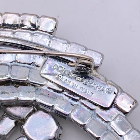 Dolce & Gabbana metalen broche met kristallen - Image 4