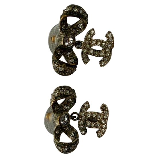 Chanel Kristallen CC Strik Dangle Oorbellen in Goudmetaal - Image 2