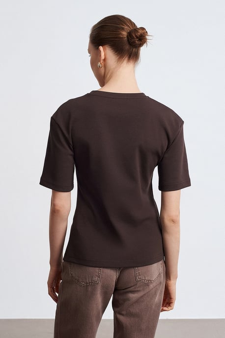 Dames T-shirt met ronde hals en korte mouwen - Image 3
