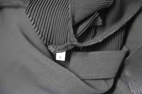 Sandro Paris geplooide nauwsluitende jurk met bretels in zwarte viscose - Image 6