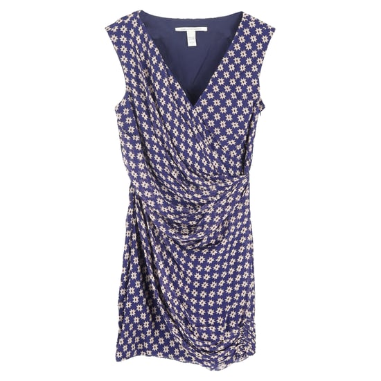 Diane Von Furstenberg Francia jurk met sterrenprint en ruches in marineblauwe zijde - Image 1