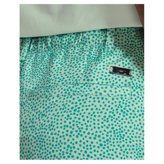 Under Armour Lichtgewicht golfshorts voor dames (Groen) - Image 4