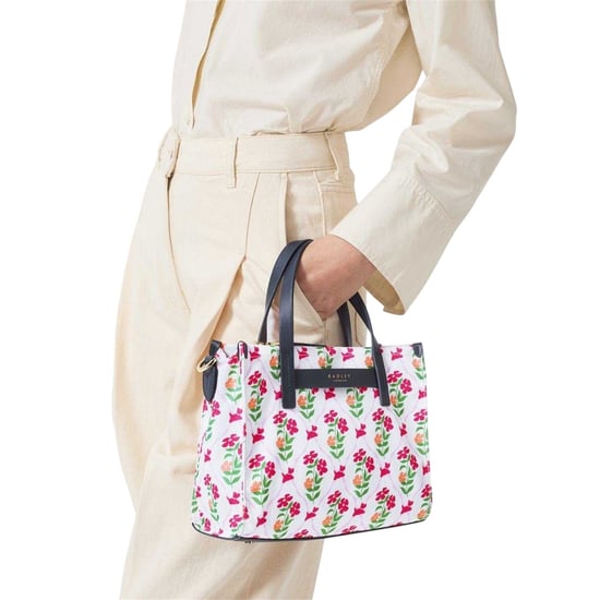 Radley Florale gerecyclede polyester schoudertas (Zwart) - Image 5
