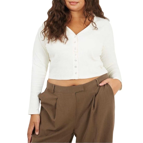 Brave Soul Dames Rippend V-Hals Plus Lange Mouwen Crop Top (Crème) - Image 1