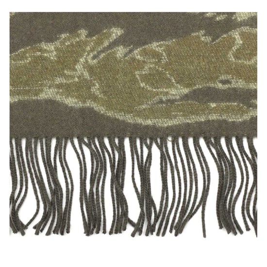 AllSaints Nova Camo-sjaal met logo (Olijf) - Image 2