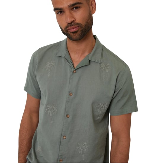 Threadbare Mannen Geborduurd Korte Mouwen Shirt (Sage) - Image 3