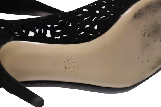 Valentino Garvani Laser Cut Pumps 115 in zwart suède - Image 6