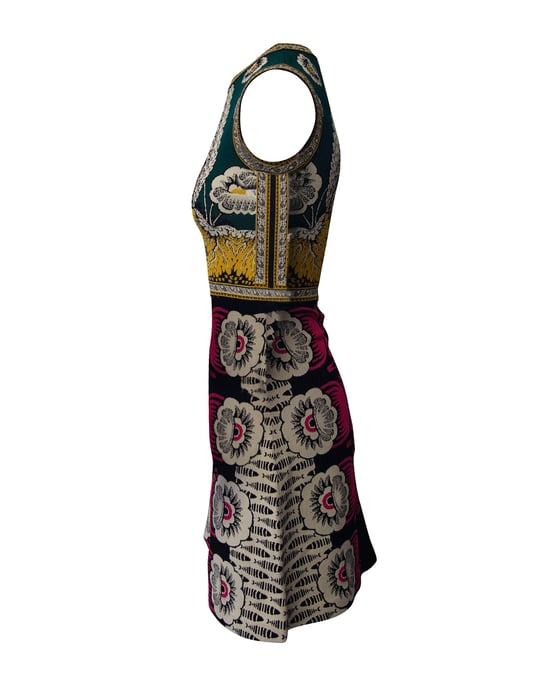 Mouwloze nauwsluitende jurk van Valentino met foulardprint in veelkleurige viscose. - Image 2
