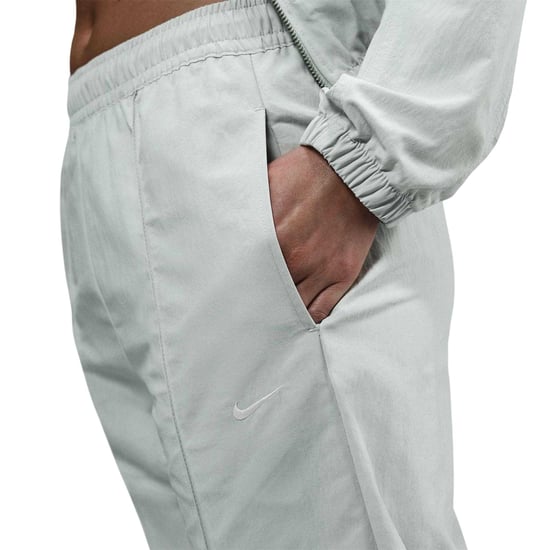 Nike Geweven joggingbroeken voor dames van NSW (Lichtzilver/Wit) - Image 4