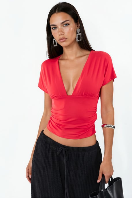 Aansluitende Crop Blouse Met Strikdetail - Image 1