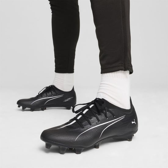 Puma Heren Ultra 5 Match Stevige Grond Voetbalschoenen (Zwart, Wit) - Image 3