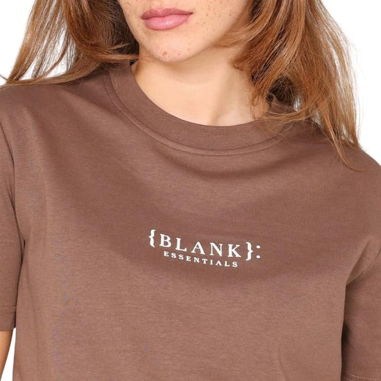 Blank Essentials Dames-T-shirt met logo uit de Essentials-collectie in boyfriend-stijl (Aarde Bruin) - Image 4