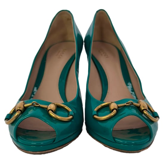 Gucci New Hollywood Horsebit Peep Toe Pumps in turquoise lakleer - Image 2