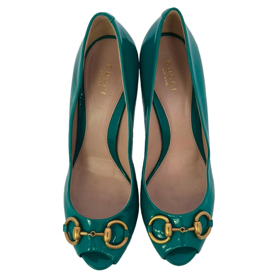 Gucci New Hollywood Horsebit Peep Toe Pumps in turquoise lakleer - Image 4