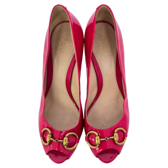 Gucci New Hollywood Horsebit Peep Toe Pumps in roze lakleer - Image 4