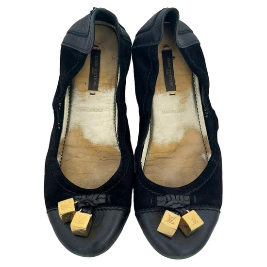Louis Vuitton Monogram Cube Accent Ballerina's in Zwarte Suède - Image 4