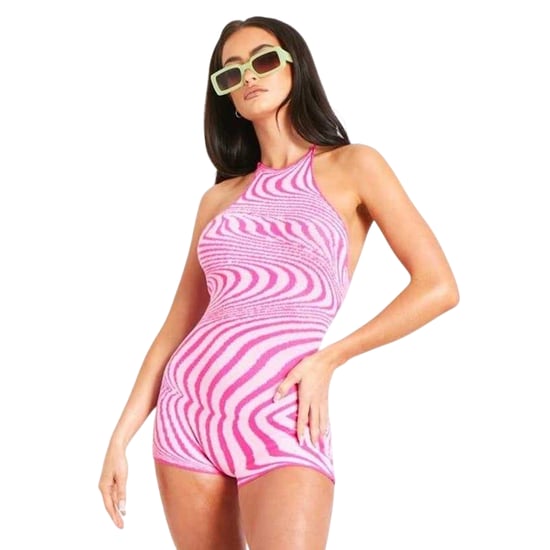 Missy Empire Gebreide unitard met krullend patroon en strik in de hals voor dames (Roze) - Image 2