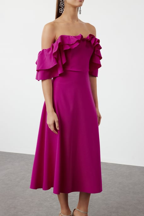 Roze, rechte, korte midi-jurk voor dames, geschikt voor afstuderen of gala. - Image 3