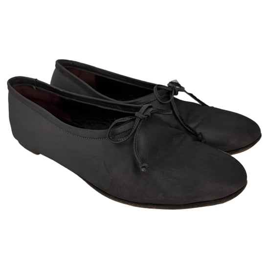 By Far Agnes bedekte, hoog uitgesneden ballerina's van zwart zijdesatijn. - Image 6