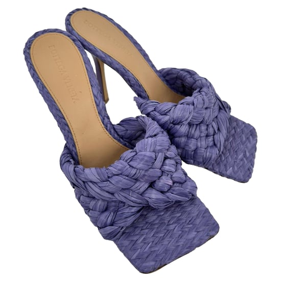 Bottega Veneta Intrecciato Weave Stiletto in Paarse Raffia - Image 5