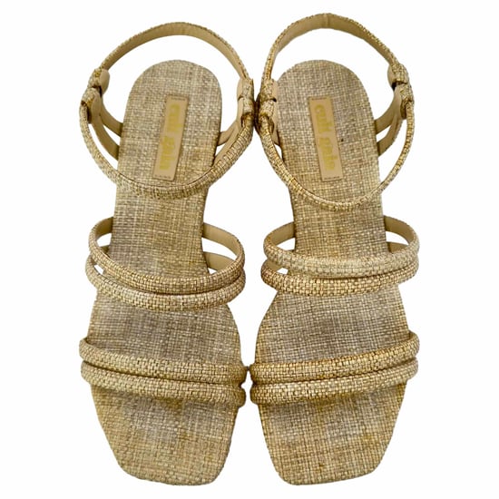 Cult Gaia platte sandalen met enkelbandje in beige raffia - Image 4