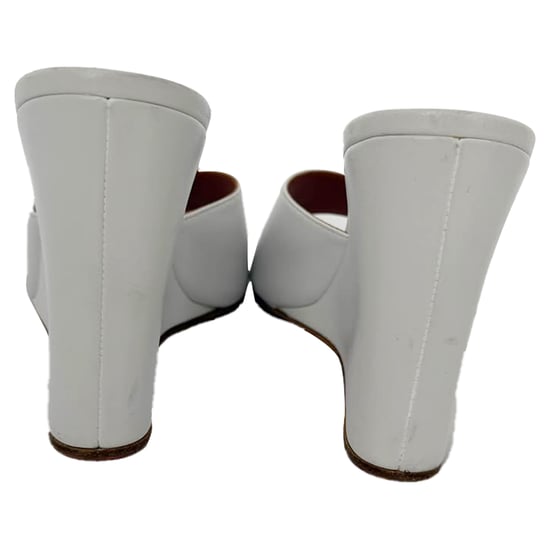 Amina Muaddi Lupita Wedge in wit nappaleer - Image 3