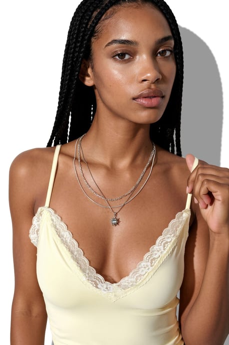 Aansluitend Gevoerd Camisole Top Met Borduursel - Image 4