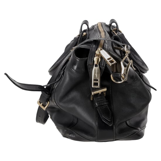 Burberry Medium Ellers geperforeerde shopper in zwart leer - Image 2