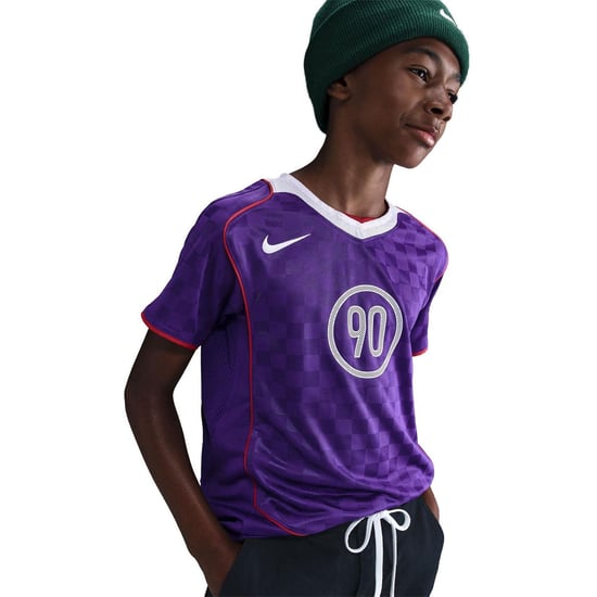 Nike Kinder-T-shirt met ruitjesmotief, „Total 90 Energy“ (Hof Paars) - Image 5