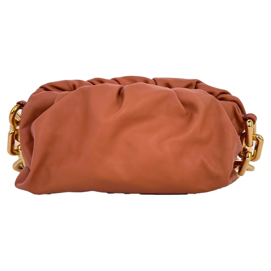Bottega Veneta Chain Pouch Bag in bruin kalfsleer - Image 4