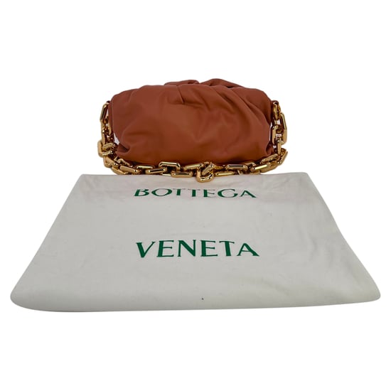 Bottega Veneta Chain Pouch Bag in bruin kalfsleer - Image 5