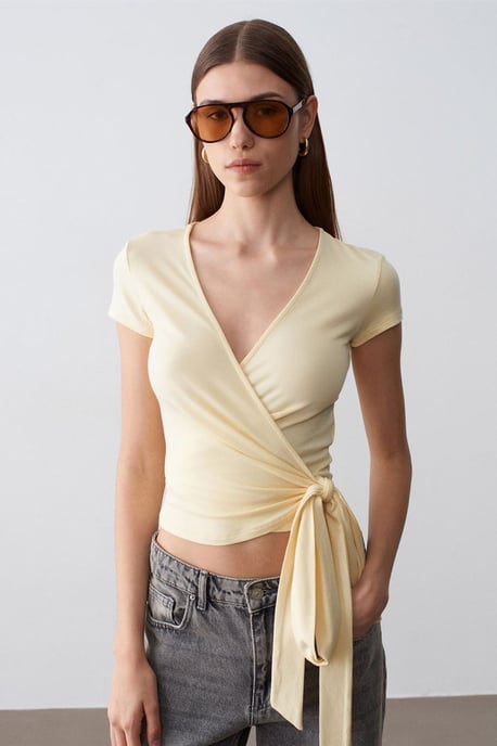 Crop Wrap Blouse met Strikdetail - Image 3