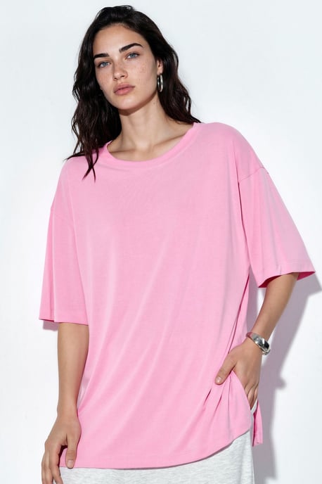 T-shirt met korte mouwen en slitsdetails op de ronde hals - Image 1