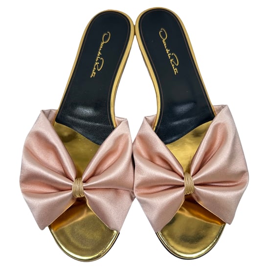 Oscar De La Renta teenslippers met strik in roze satijn - Image 4