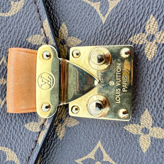 Louis Vuitton Pochette Métis schoudertas in bruin gecoat canvas - Image 6