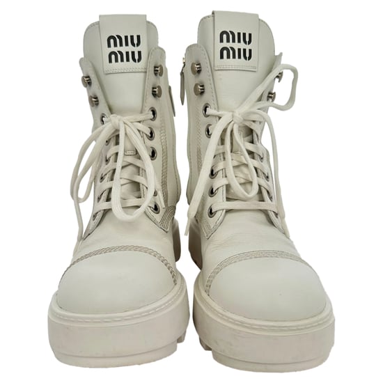 Miu Miu veterlaarzen in wit leer - Image 2
