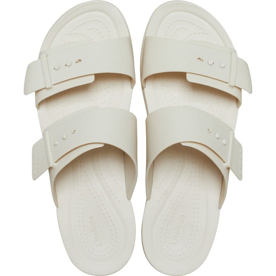 Crocs Brooklyn Buckle Dames Sandalen in Sandstone - Image 5