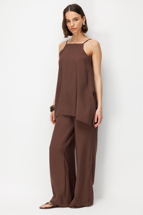 Brede-Pijpen Halter Jumpsuit - Image 4