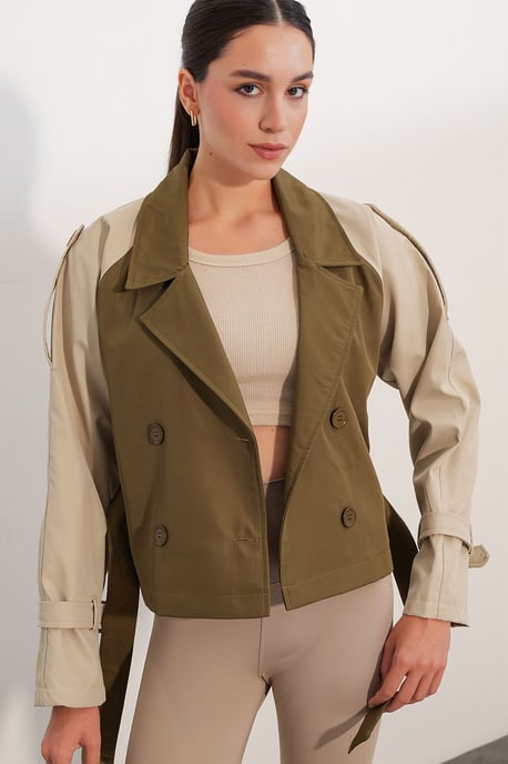 Korte Bouwde Trenchcoat - Image 3