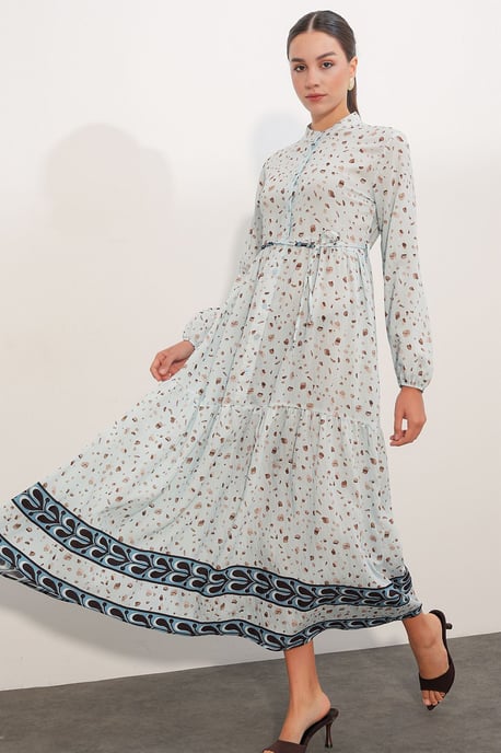 Gebuttonde Maxi Jurk met Ronde Hals en Tailleband - Image 4