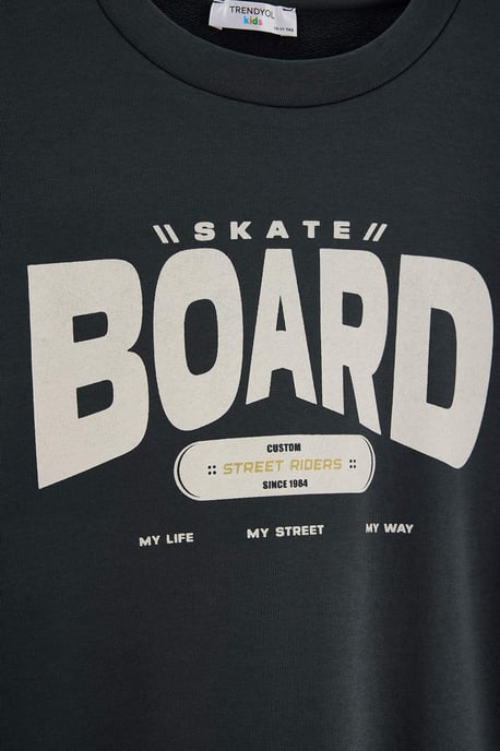 TRENDYOLKIDS Jongens Grijs Met grafische print Lang, Regular fit Sweatshirts - Image 5