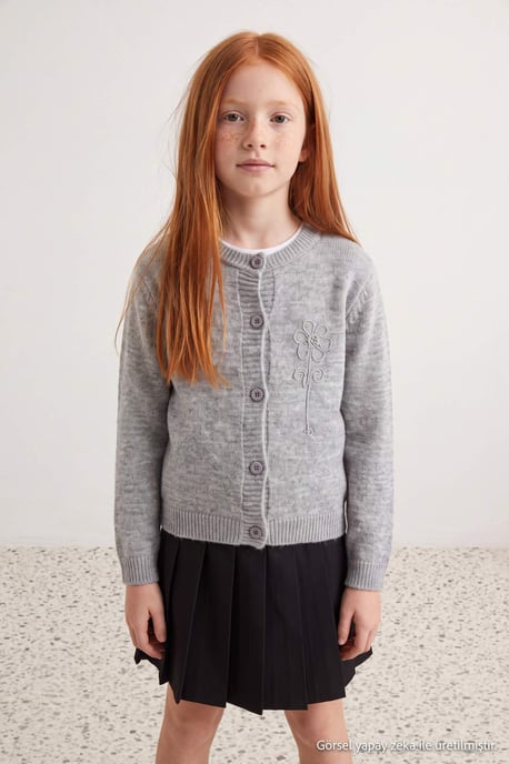 TRENDYOLKIDS Meisjes Grijs Geborduurd Lang, Oversized Vesten - Image 1