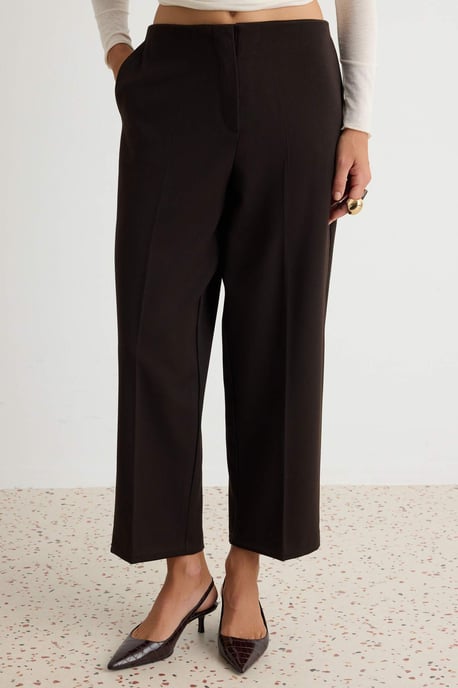 TRENDYOLMİLLA Dames Bruin Effen Cigarettebroek Normale taille Broeken - Image 1
