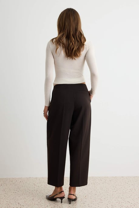 TRENDYOLMİLLA Dames Bruin Effen Cigarettebroek Normale taille Broeken - Image 3