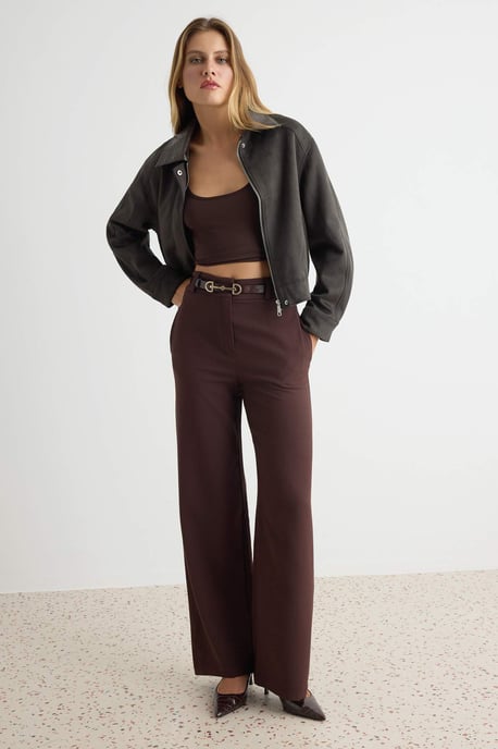 TRENDYOLMİLLA Dames Bruin Effen Wijde pijp Normale taille Broeken - Image 1