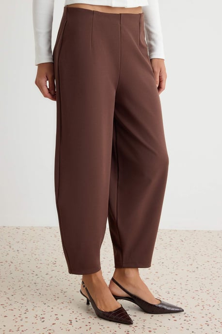 TRENDYOLMİLLA Dames Bruin Effen Barrel-model Normale taille Broeken - Image 2